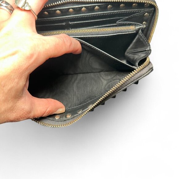 Valentino Garavani White/Ivory Rockstud Continental Wallet w Black Studs - Picture 14 of 16